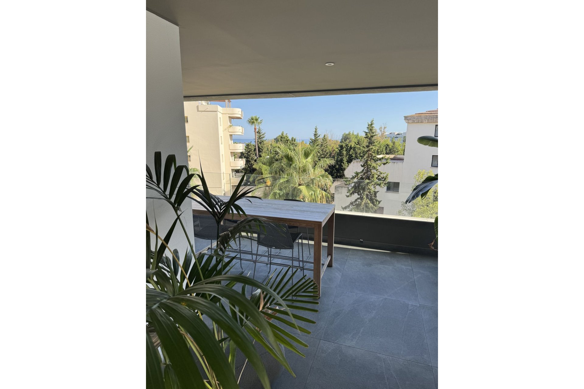 Resale - Apartment - Penthouse - Marbella - Nueva Andalucia