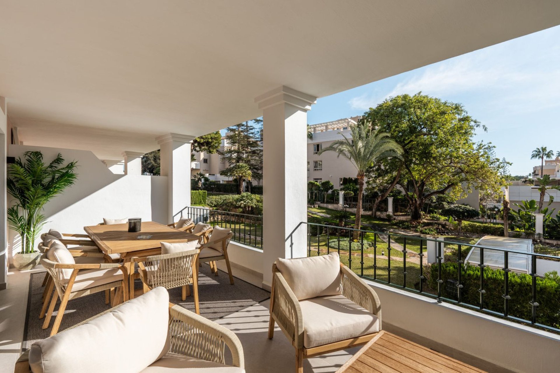 Resale - Apartment - Penthouse - Marbella - Nueva Andalucia