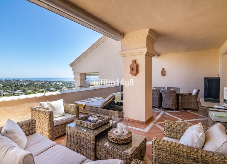 Resale - Apartment - Penthouse - Marbella - Nueva Andalucia