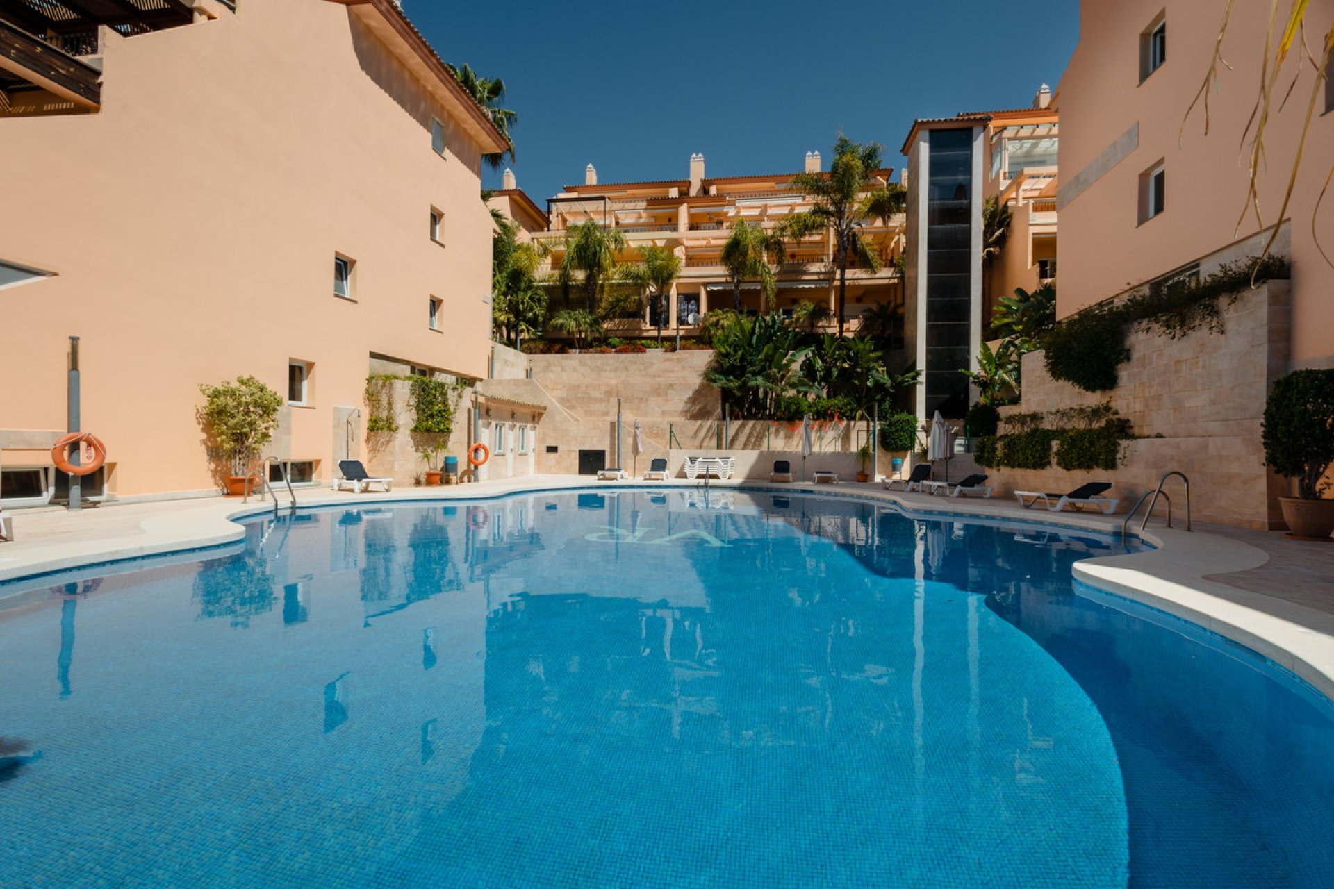 Resale - Apartment - Penthouse - Marbella - Nueva Andalucia