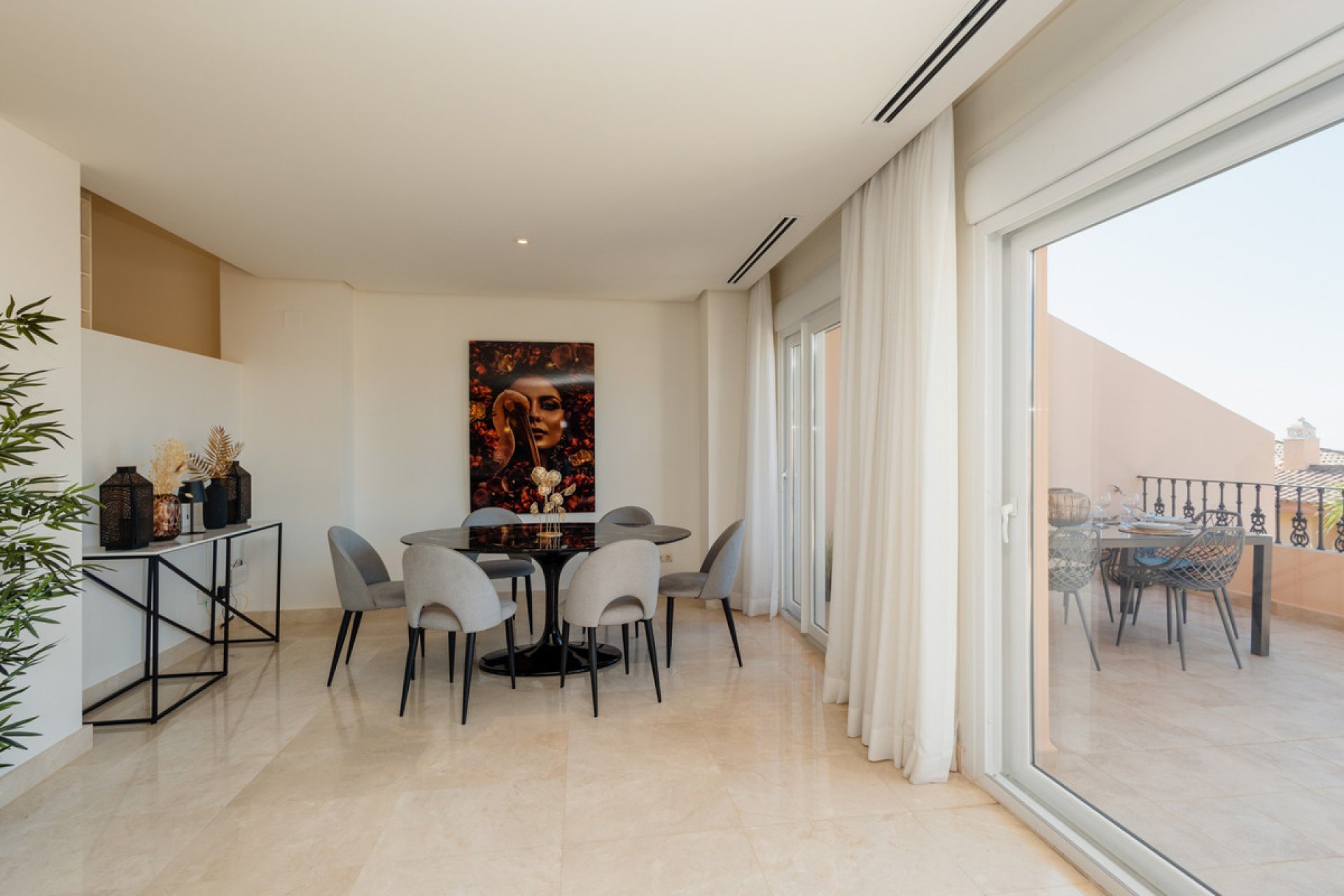 Resale - Apartment - Penthouse - Marbella - Nueva Andalucia