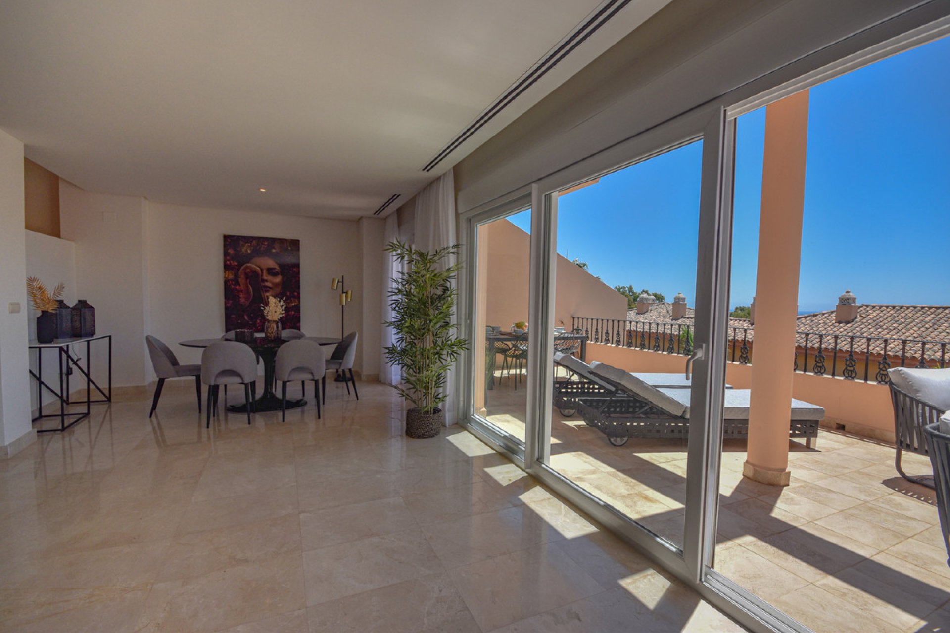 Resale - Apartment - Penthouse - Marbella - Nueva Andalucia