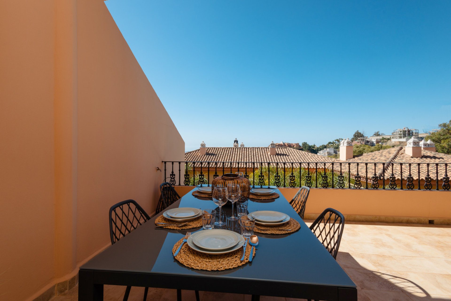 Resale - Apartment - Penthouse - Marbella - Nueva Andalucia