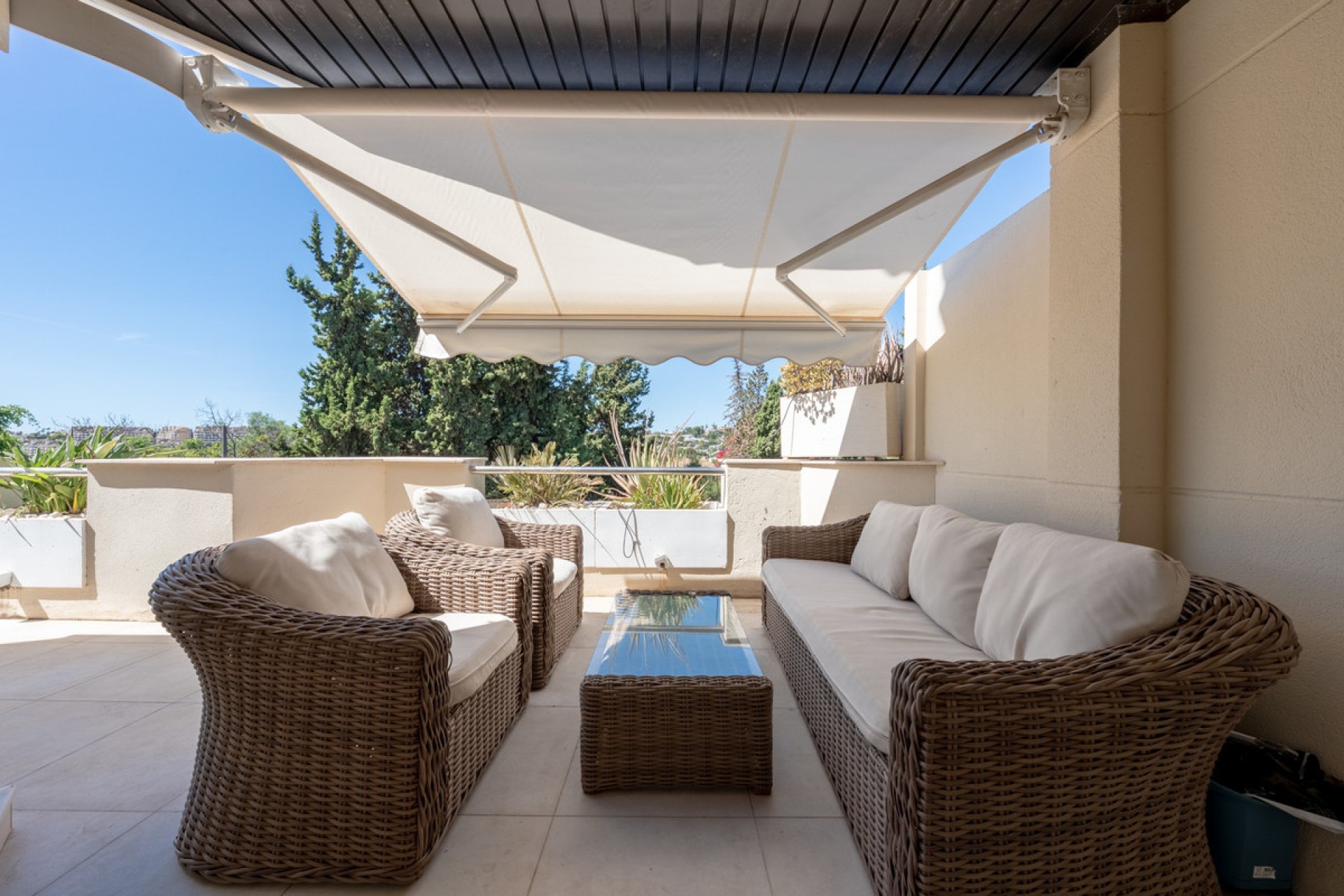 Resale - Apartment - Penthouse - Marbella - Nueva Andalucia