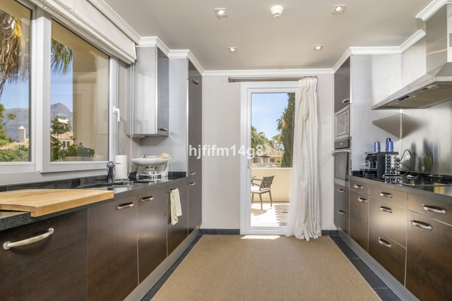 Resale - Apartment - Penthouse - Marbella - Nueva Andalucia