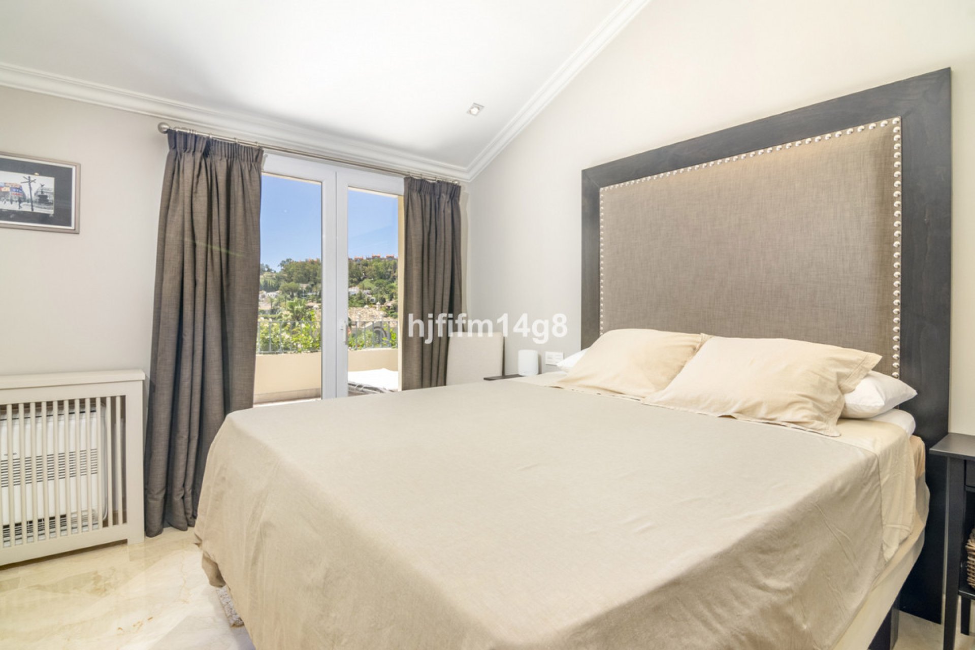 Resale - Apartment - Penthouse - Marbella - Nueva Andalucia