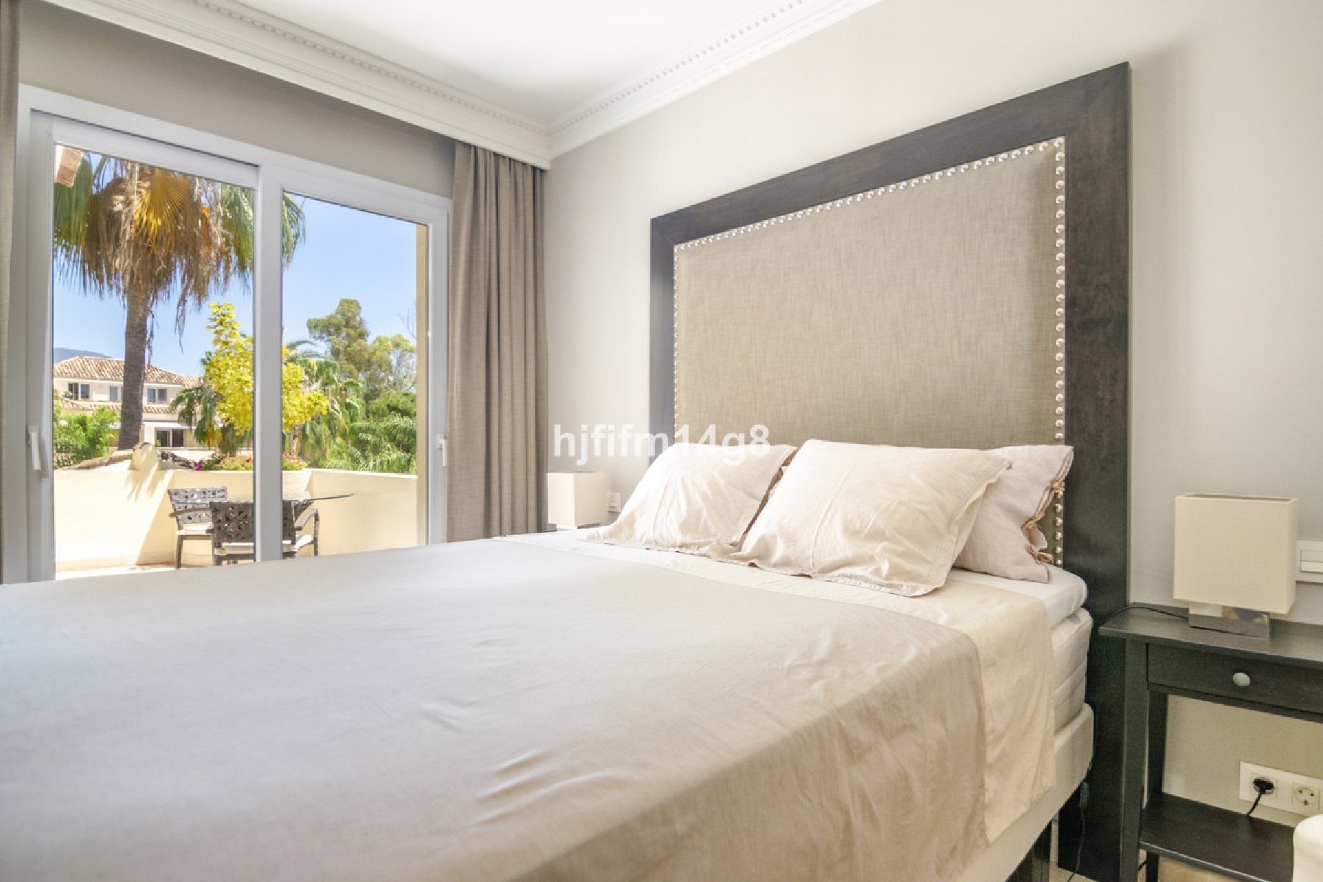 Resale - Apartment - Penthouse - Marbella - Nueva Andalucia