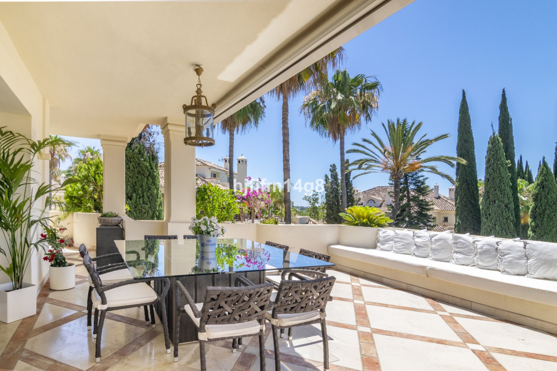 Resale - Apartment - Penthouse - Marbella - Nueva Andalucia