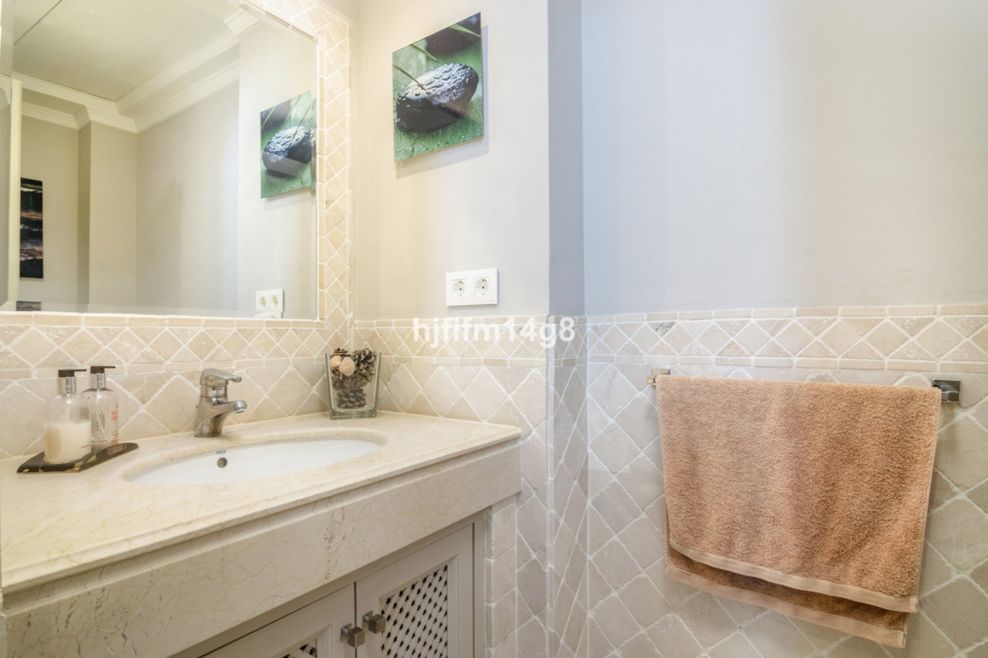 Resale - Apartment - Penthouse - Marbella - Nueva Andalucia