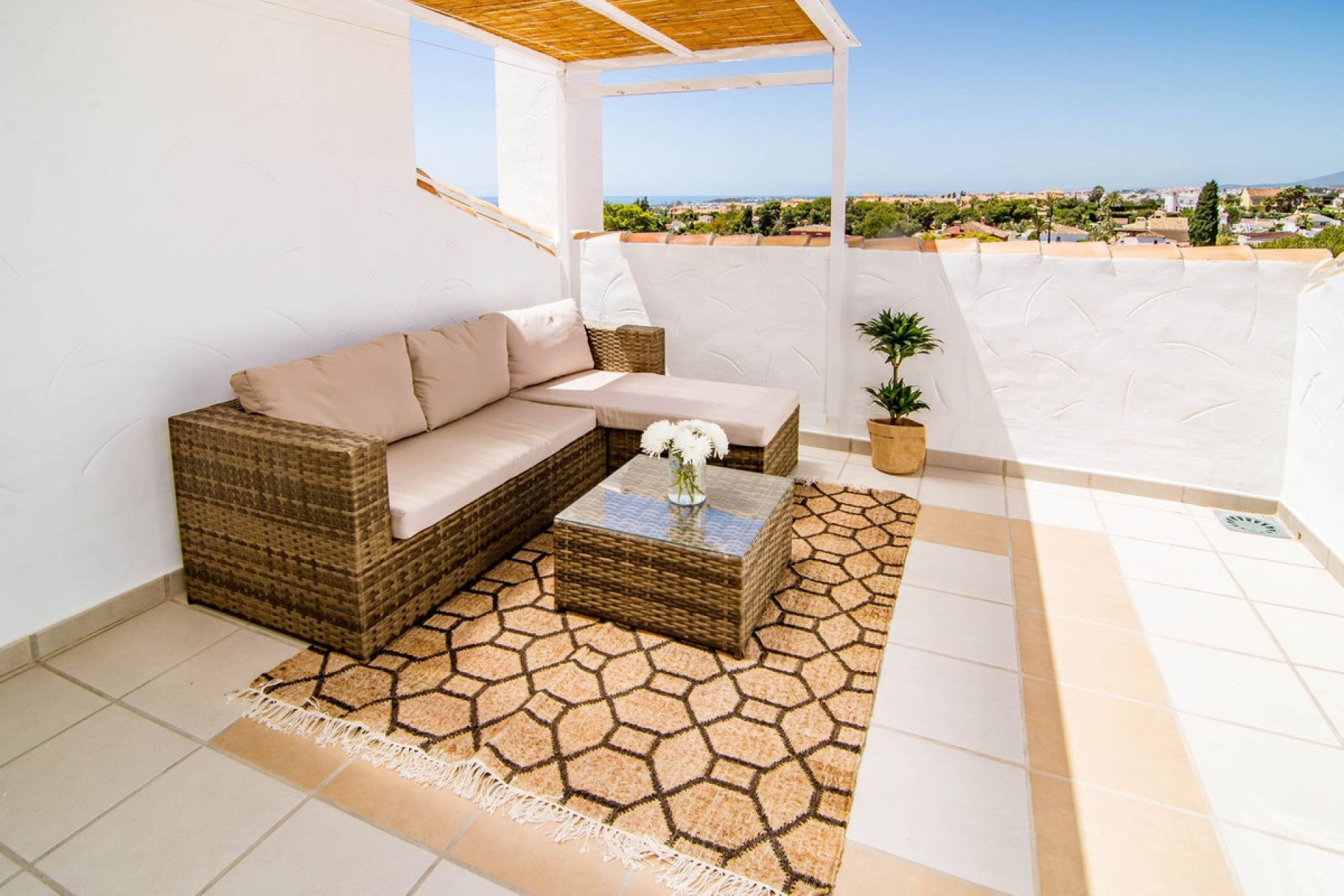 Resale - Apartment - Penthouse - Marbella - Nueva Andalucia