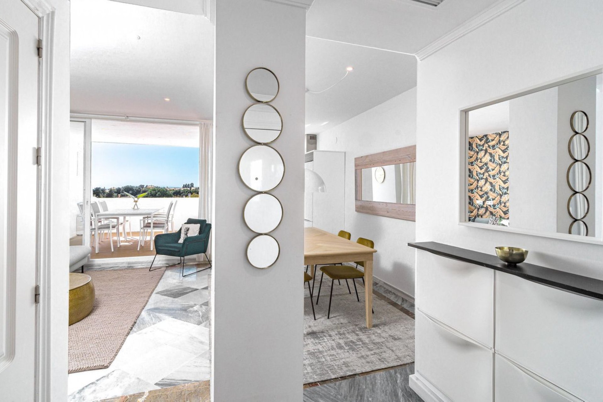 Resale - Apartment - Penthouse - Marbella - Nueva Andalucia