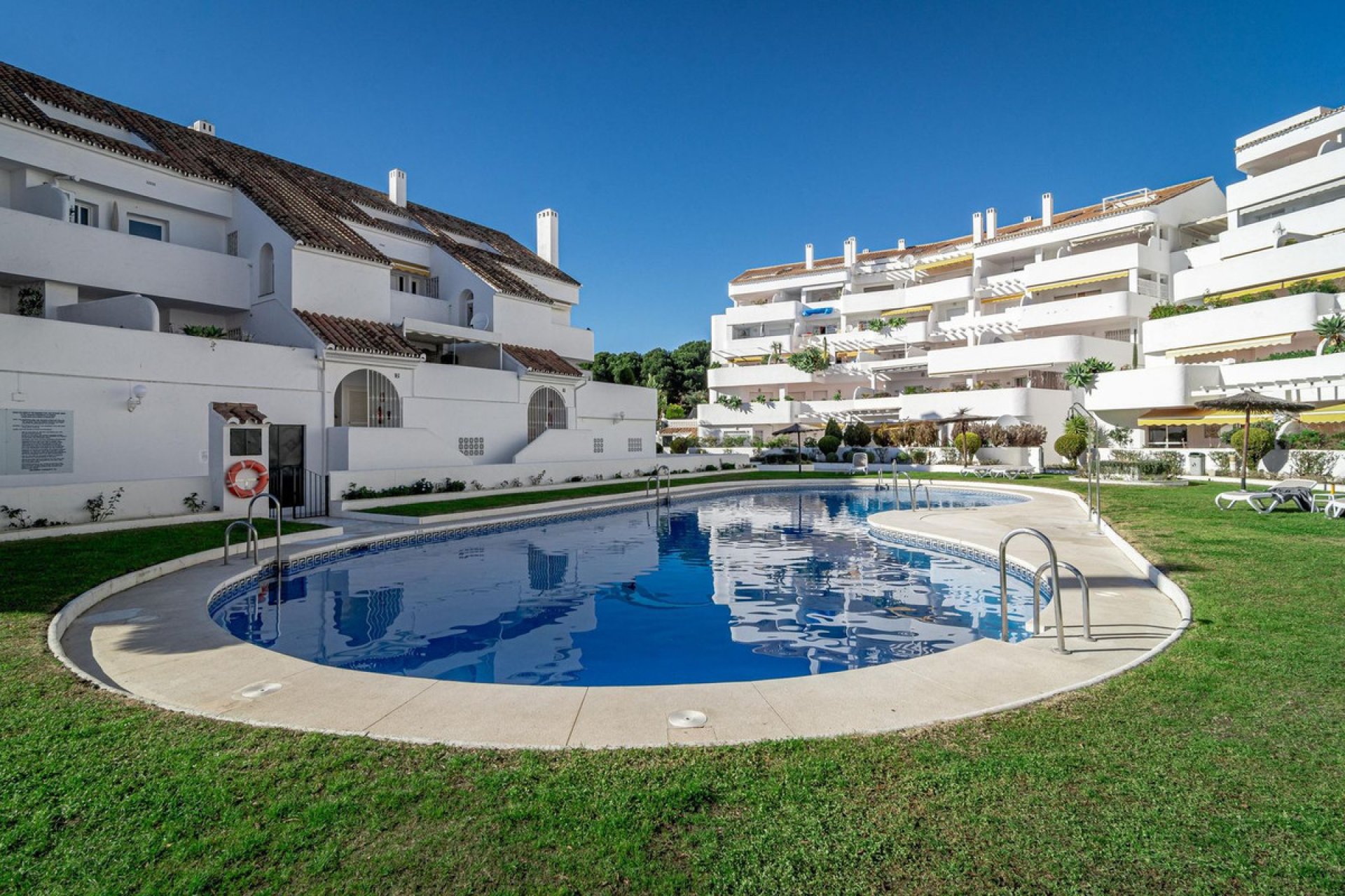 Resale - Apartment - Penthouse - Marbella - Nueva Andalucia