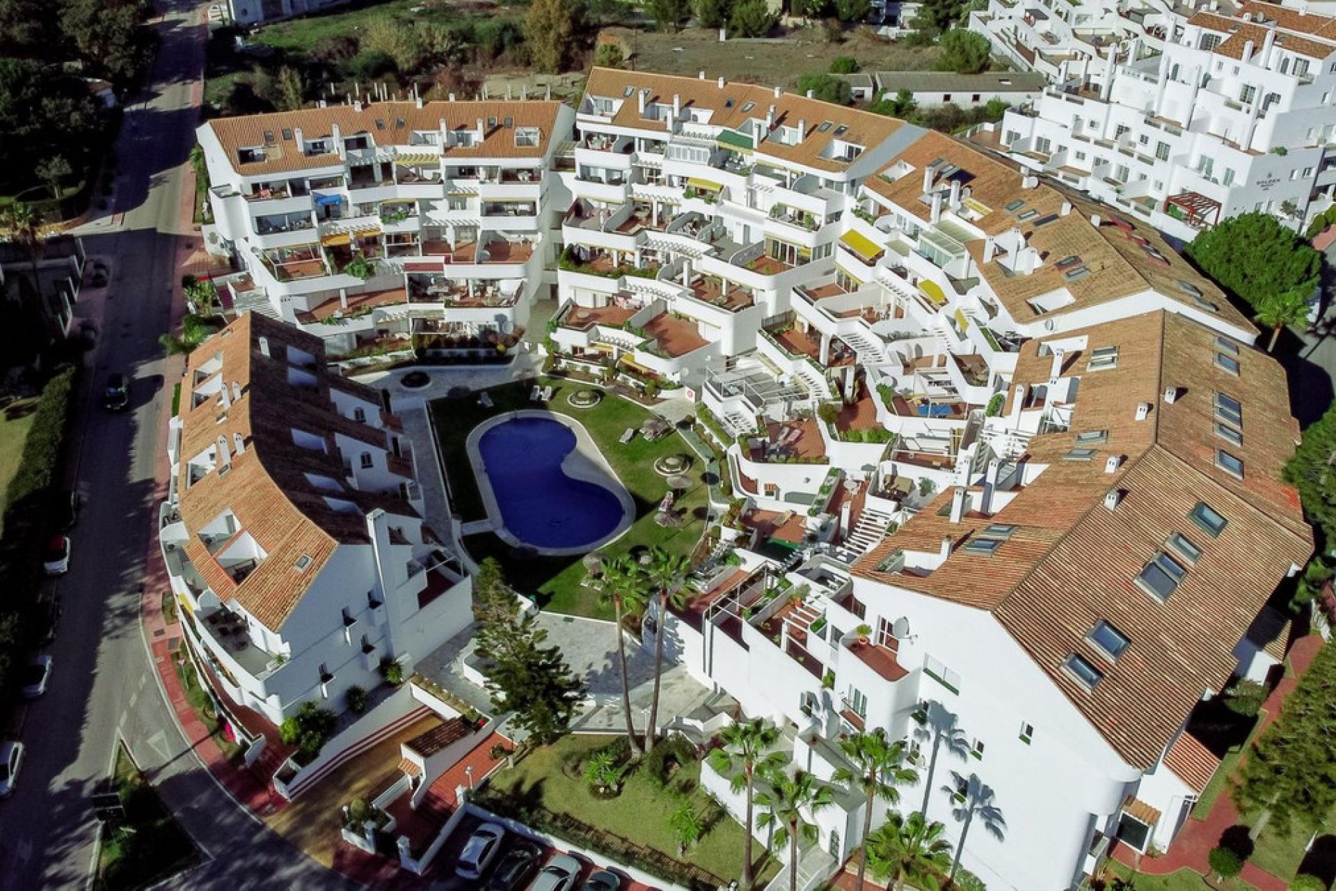 Resale - Apartment - Penthouse - Marbella - Nueva Andalucia