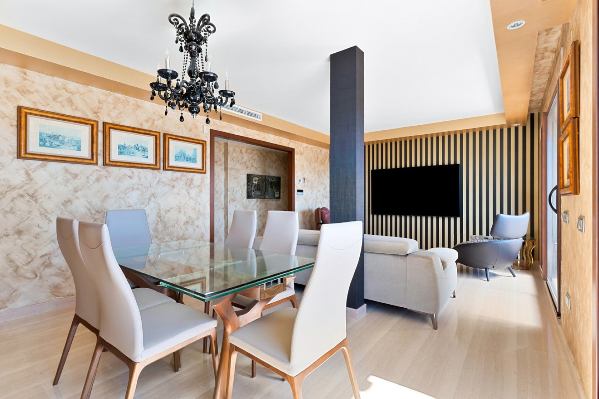 Resale - Apartment - Penthouse - Marbella - Nueva Andalucia