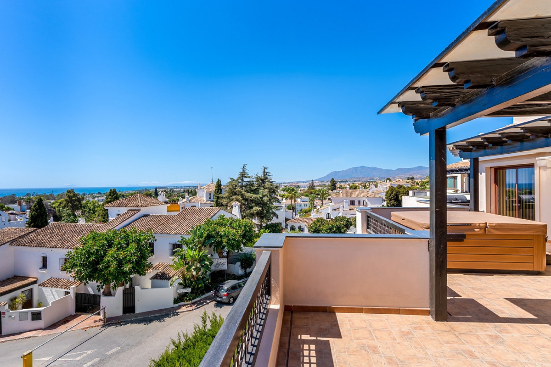 Resale - Apartment - Penthouse - Marbella - Nueva Andalucia