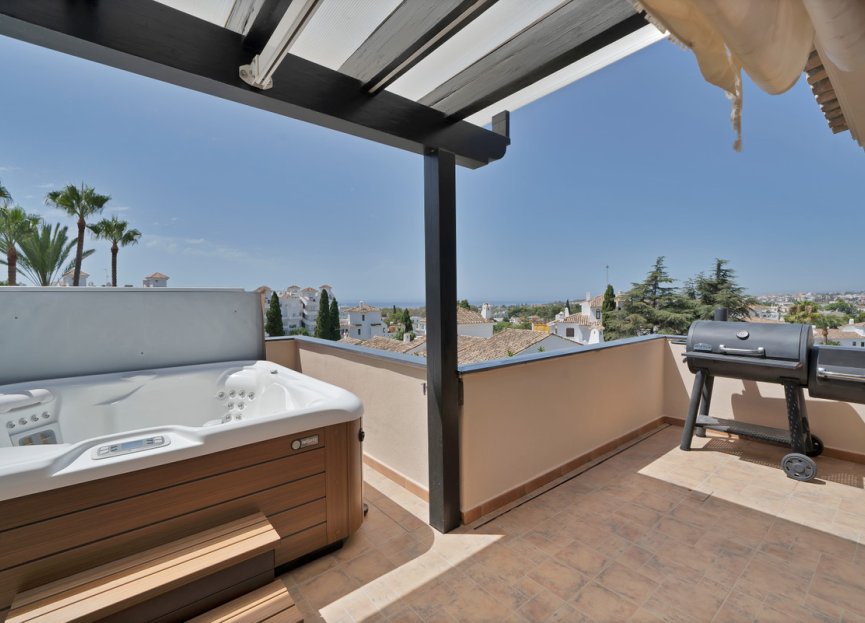 Resale - Apartment - Penthouse - Marbella - Nueva Andalucia