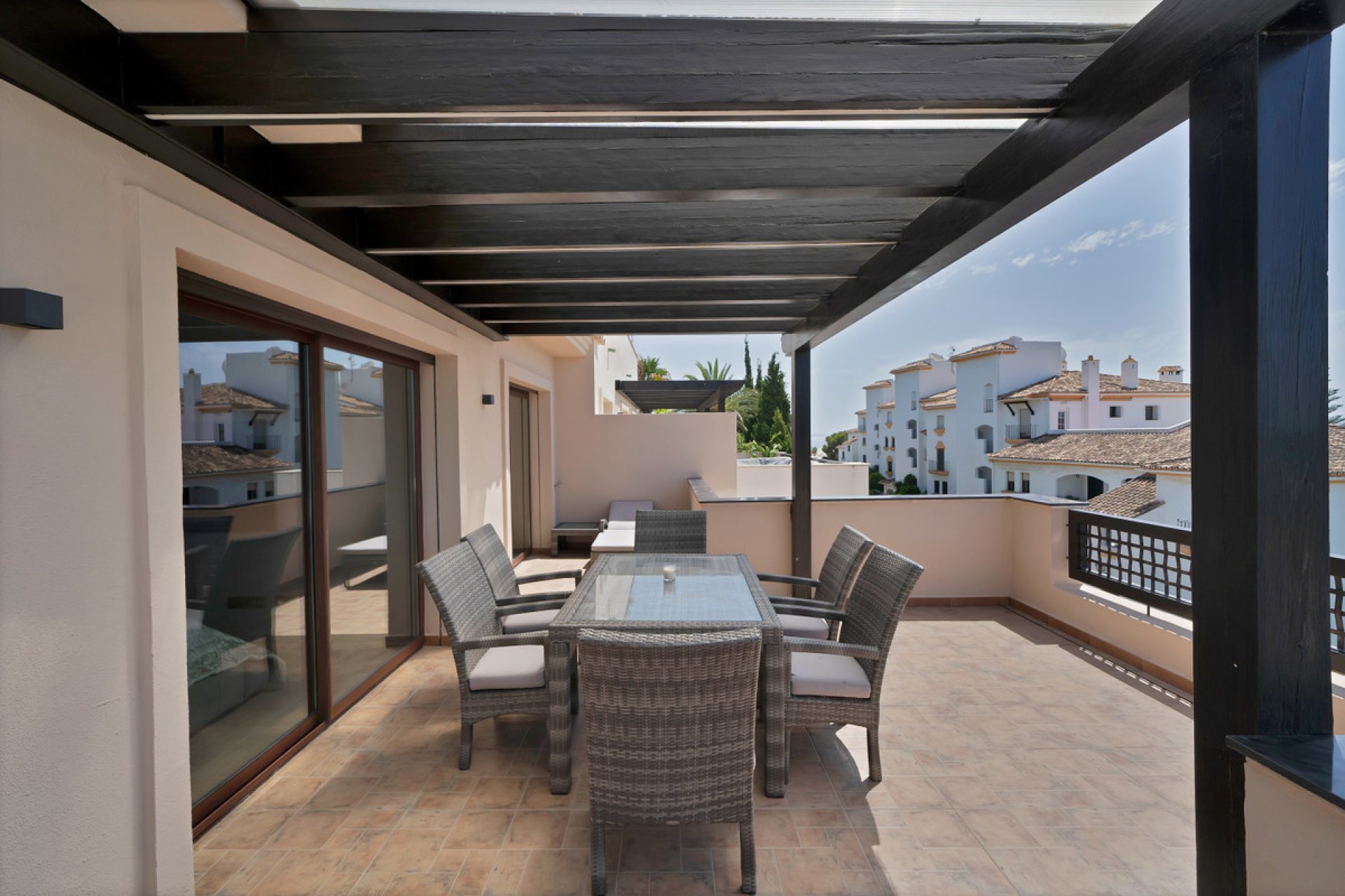 Resale - Apartment - Penthouse - Marbella - Nueva Andalucia