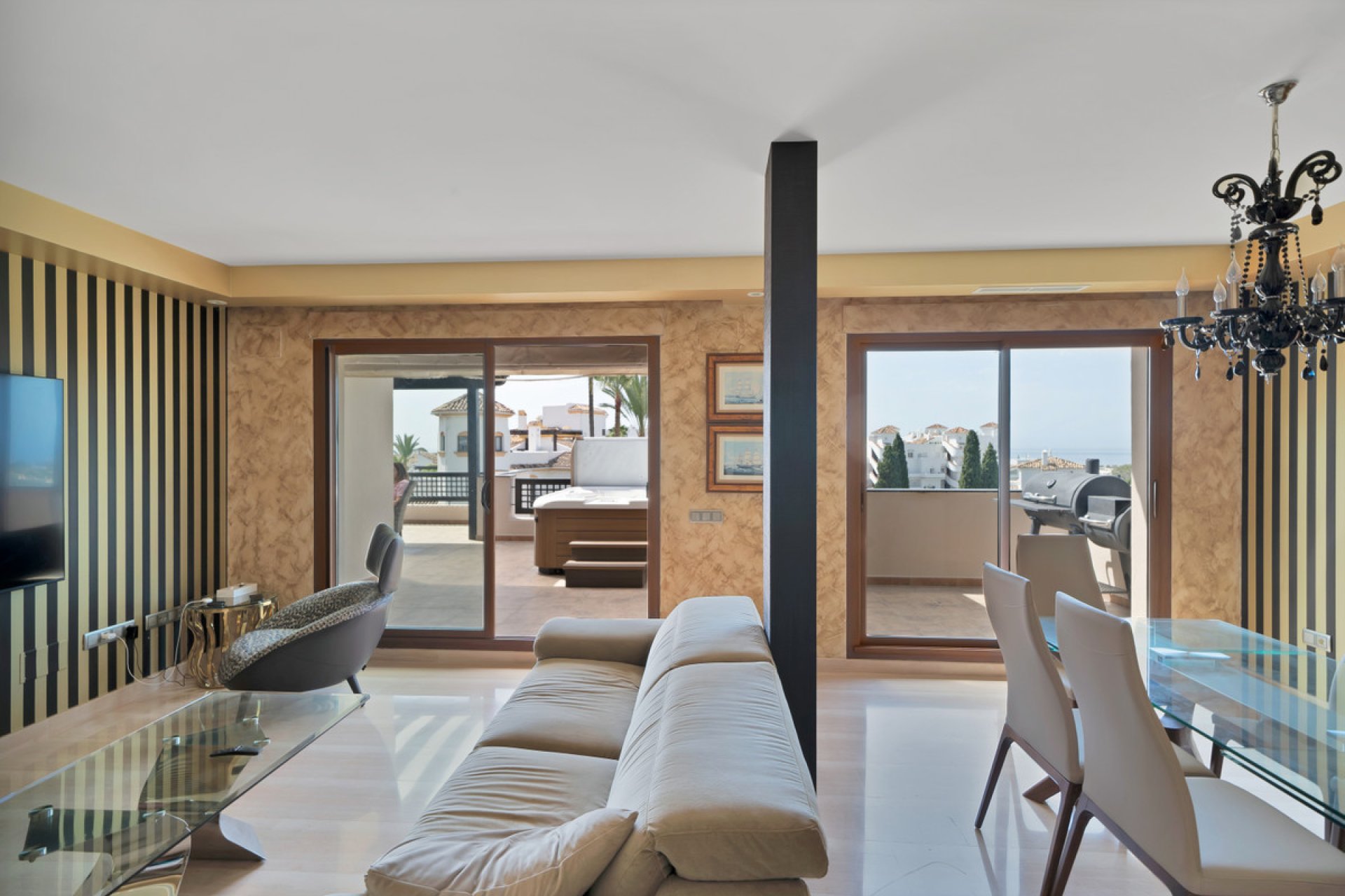 Resale - Apartment - Penthouse - Marbella - Nueva Andalucia