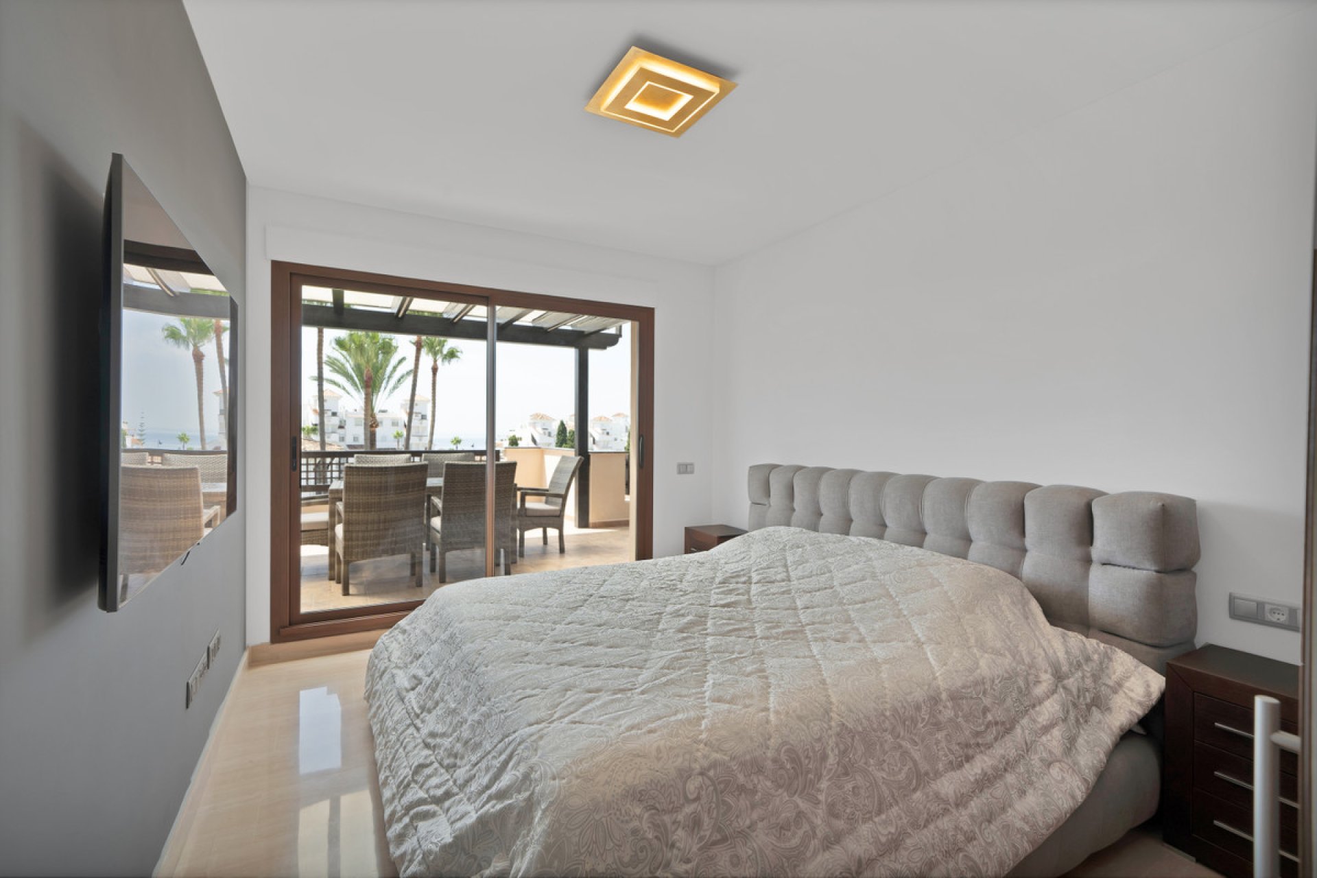 Resale - Apartment - Penthouse - Marbella - Nueva Andalucia