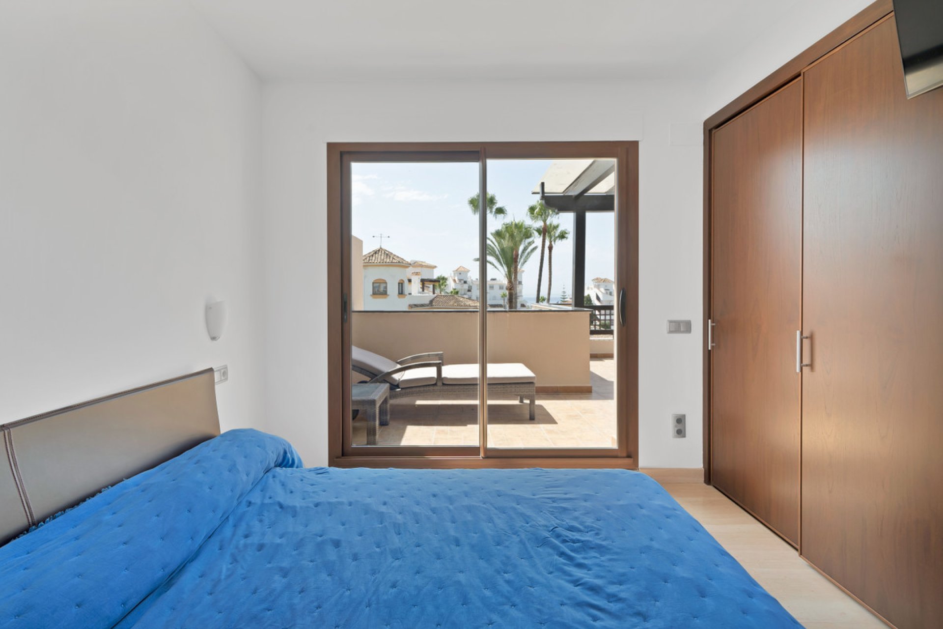 Resale - Apartment - Penthouse - Marbella - Nueva Andalucia