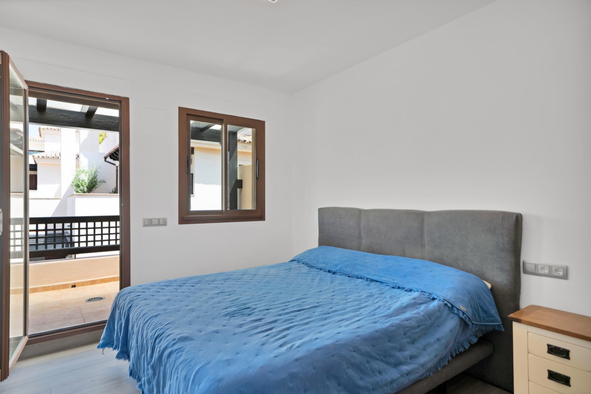 Resale - Apartment - Penthouse - Marbella - Nueva Andalucia