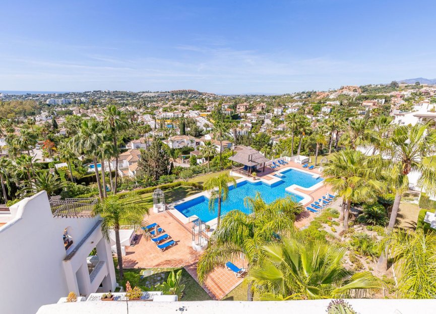 Resale - Apartment - Penthouse - Marbella - Nueva Andalucia