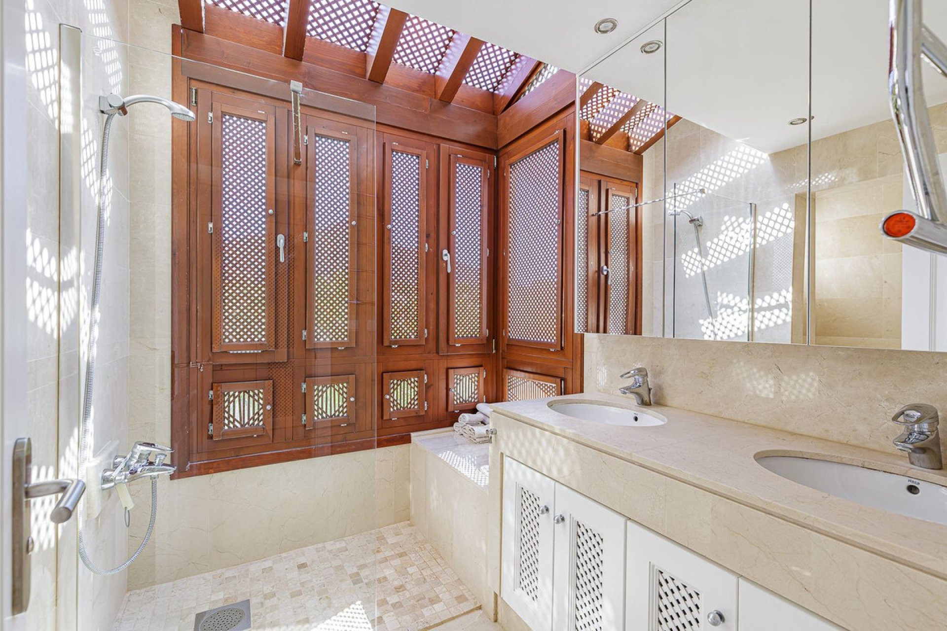 Resale - Apartment - Penthouse - Marbella - Nueva Andalucia