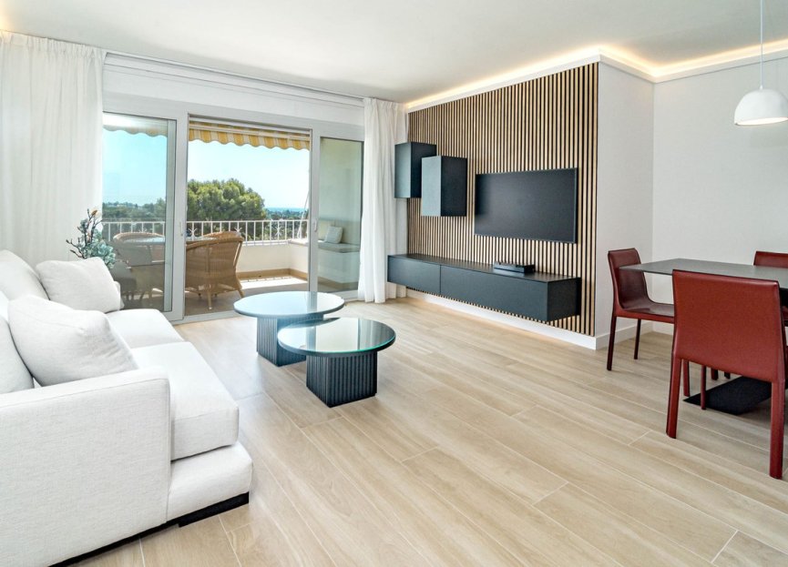 Resale - Apartment - Penthouse - Marbella - Nueva Andalucia