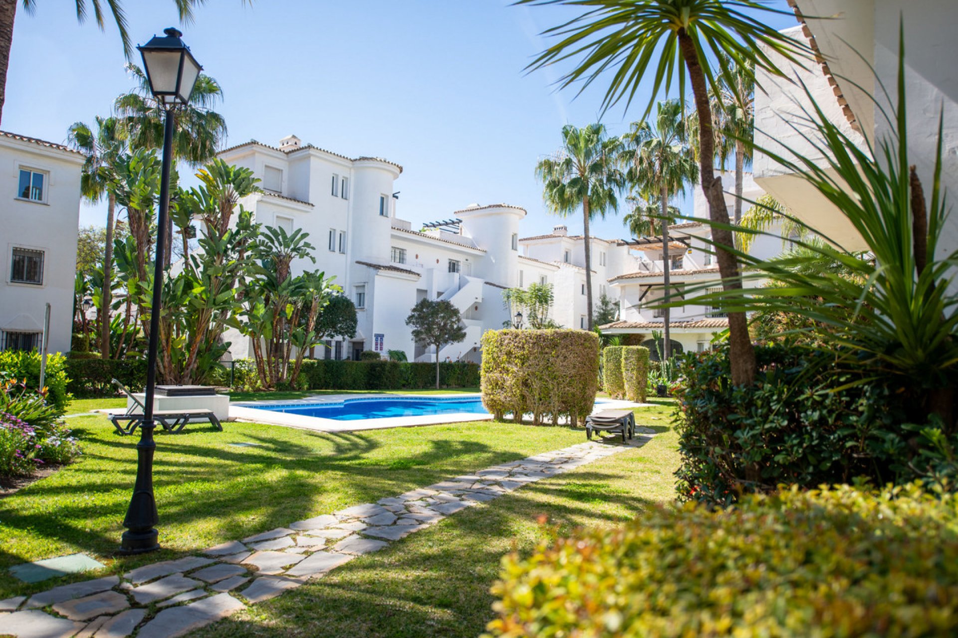 Resale - Apartment - Penthouse - Marbella - Nueva Andalucia