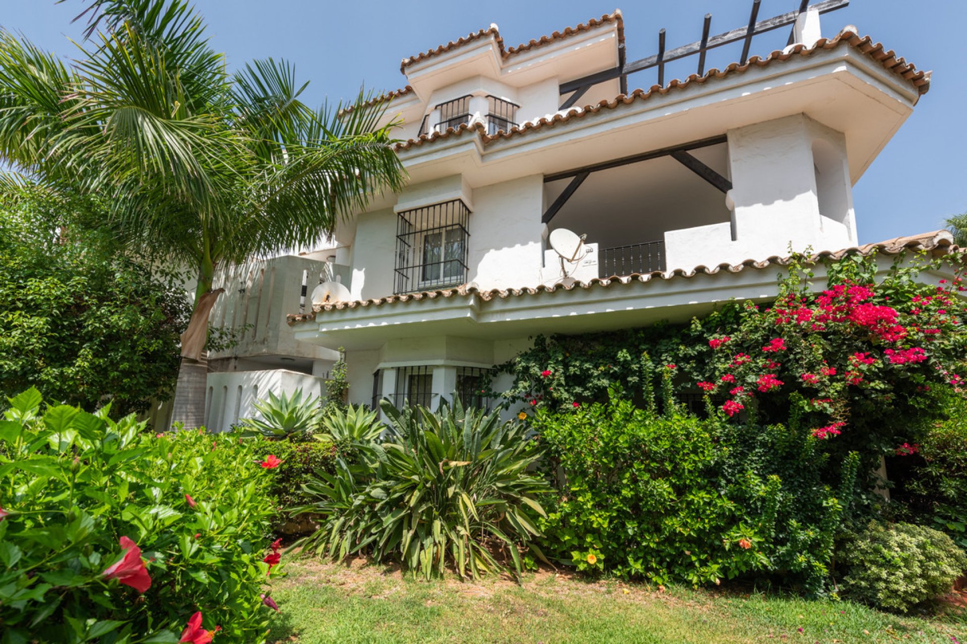 Resale - Apartment - Penthouse - Marbella - Nueva Andalucia