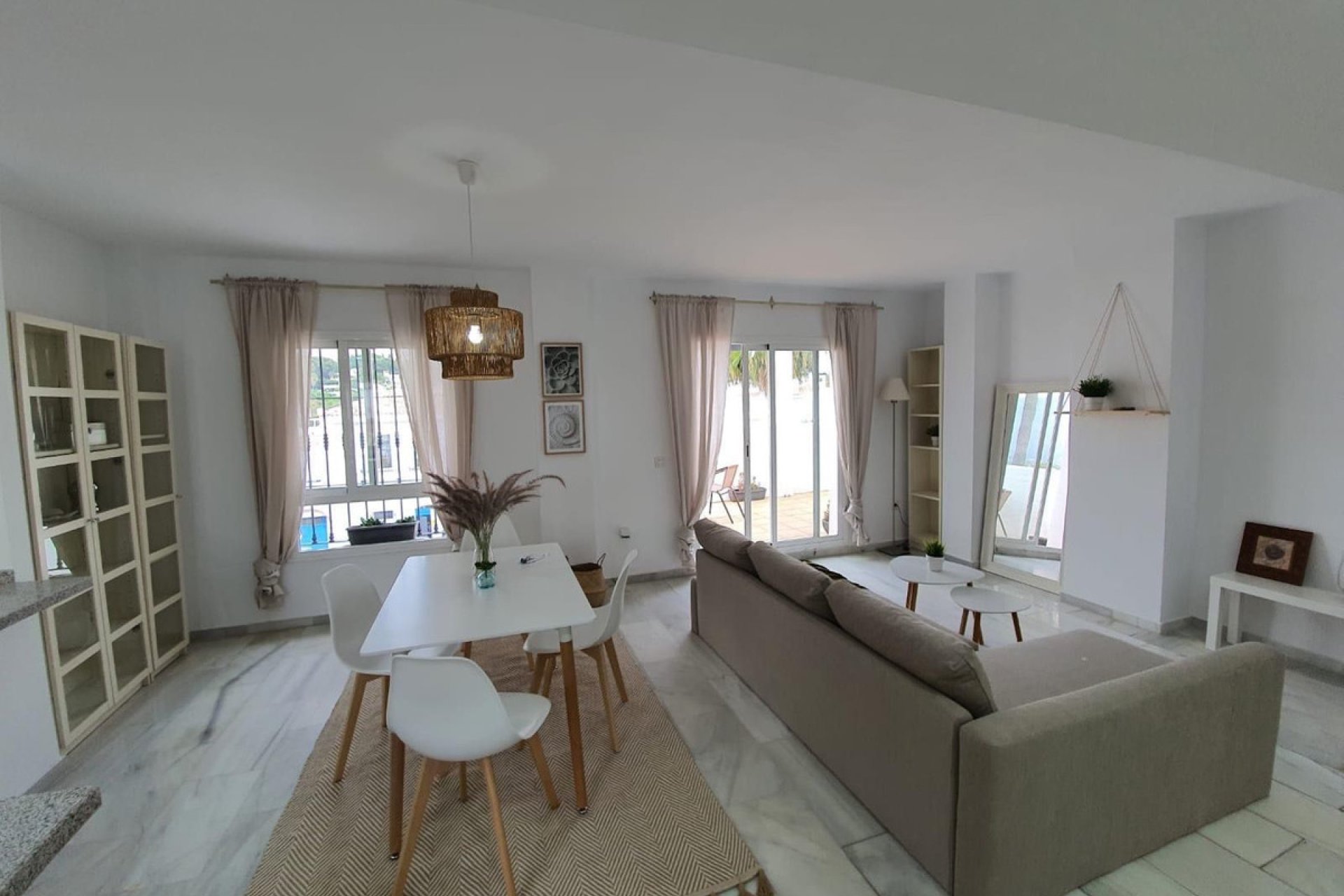 Resale - Apartment - Penthouse - Marbella - Nueva Andalucia