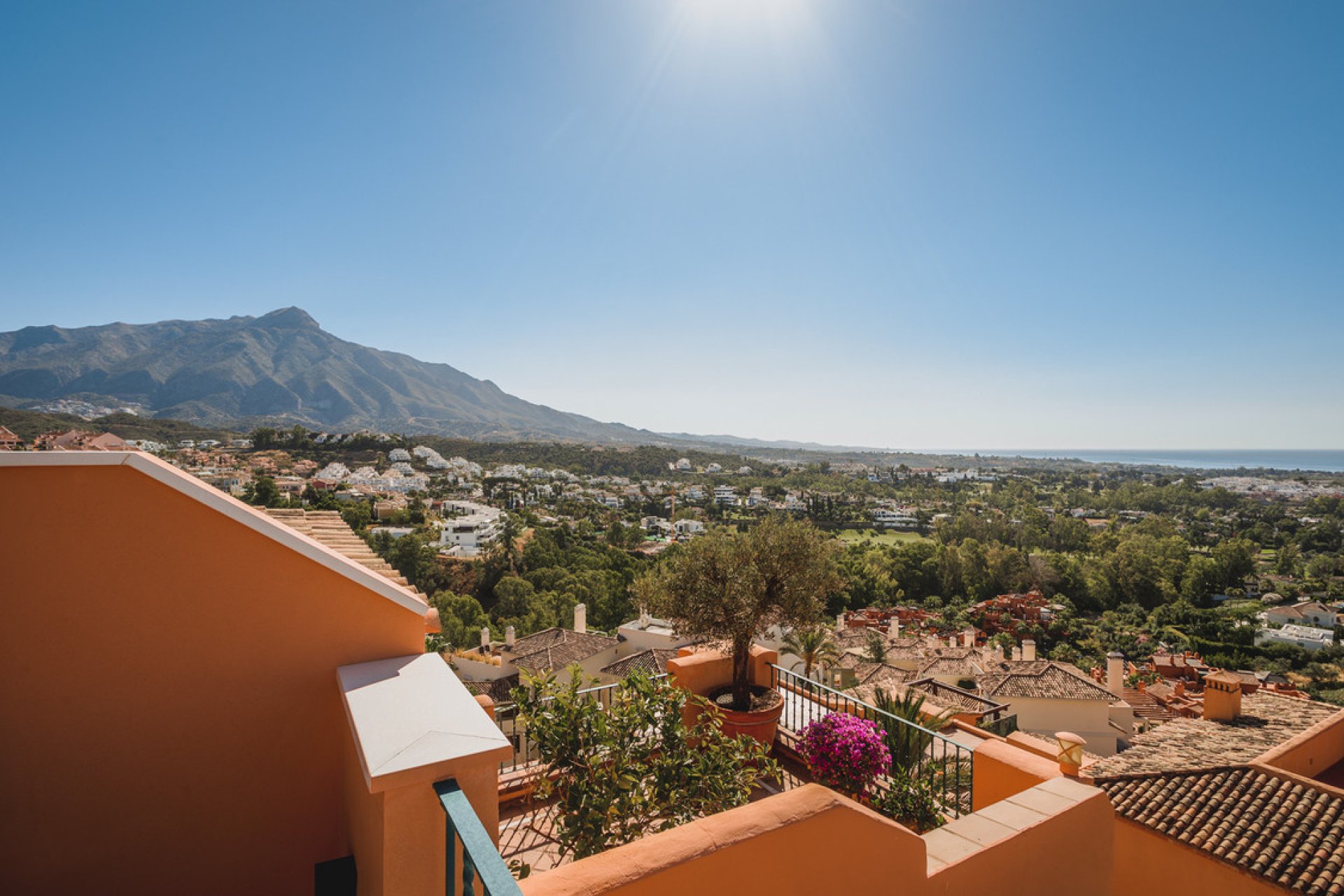 Resale - Apartment - Penthouse - Marbella - Nueva Andalucia