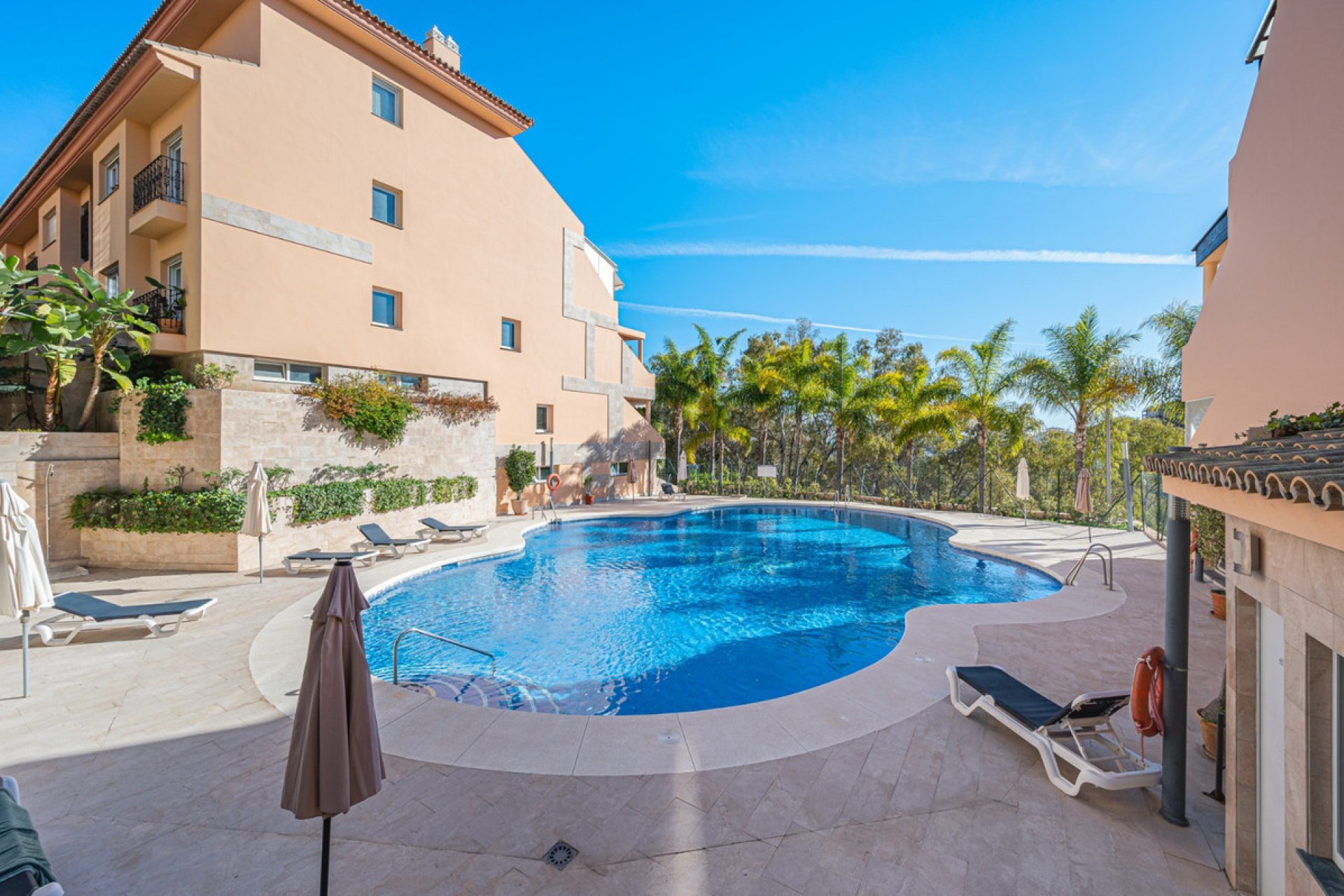 Resale - Apartment - Penthouse - Marbella - Nueva Andalucia