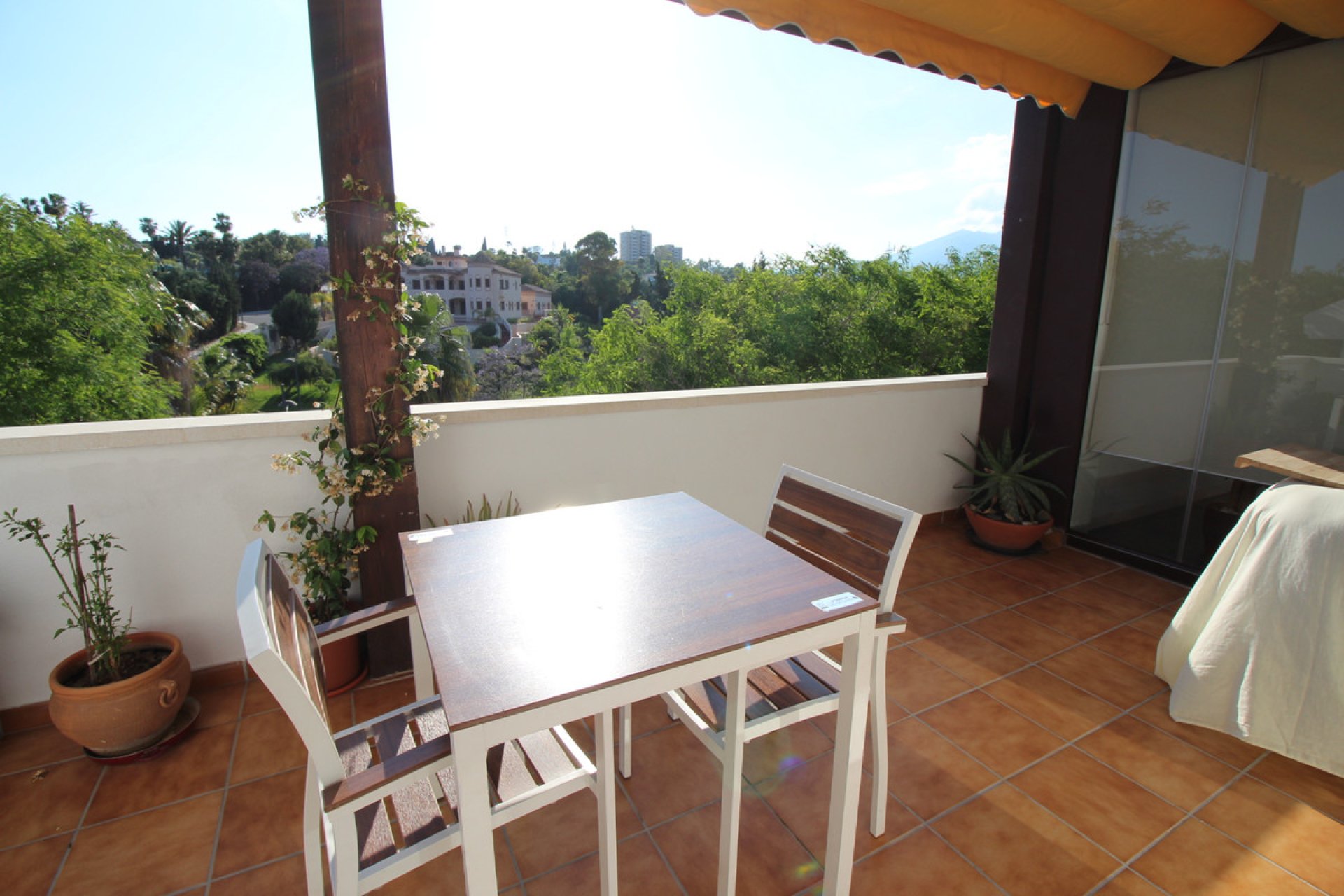 Resale - Apartment - Penthouse - Marbella - Nueva Andalucia