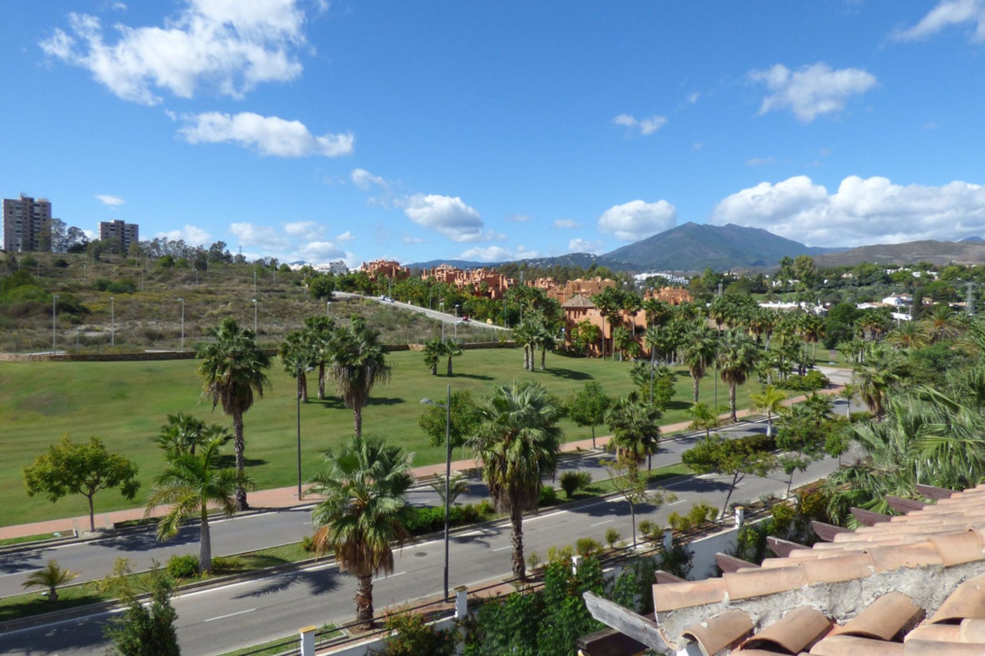 Resale - Apartment - Penthouse - Marbella - Nueva Andalucia