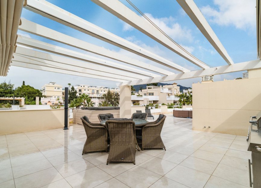 Resale - Apartment - Penthouse - Marbella - Nueva Andalucia