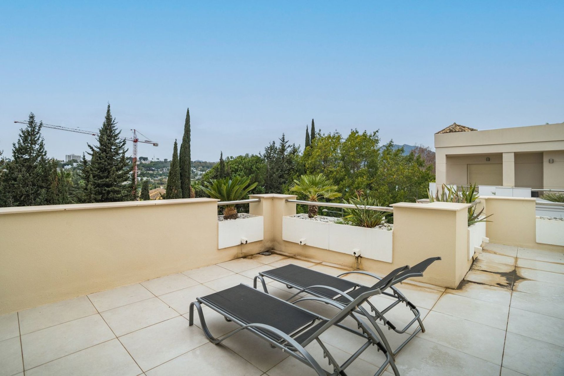 Resale - Apartment - Penthouse - Marbella - Nueva Andalucia