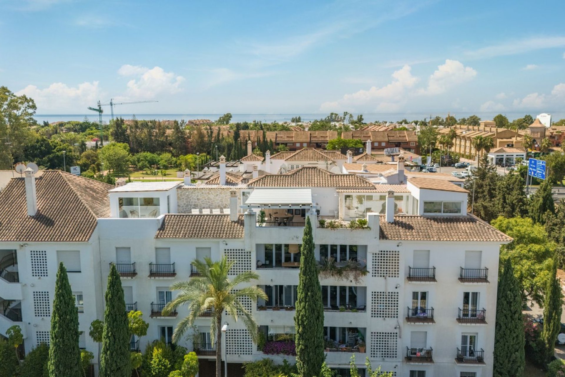 Resale - Apartment - Penthouse - Marbella - Nueva Andalucia