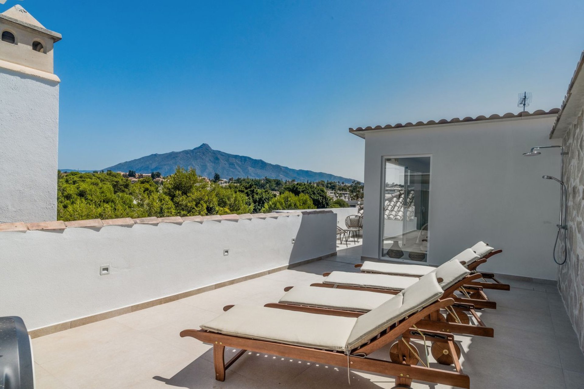 Resale - Apartment - Penthouse - Marbella - Nueva Andalucia