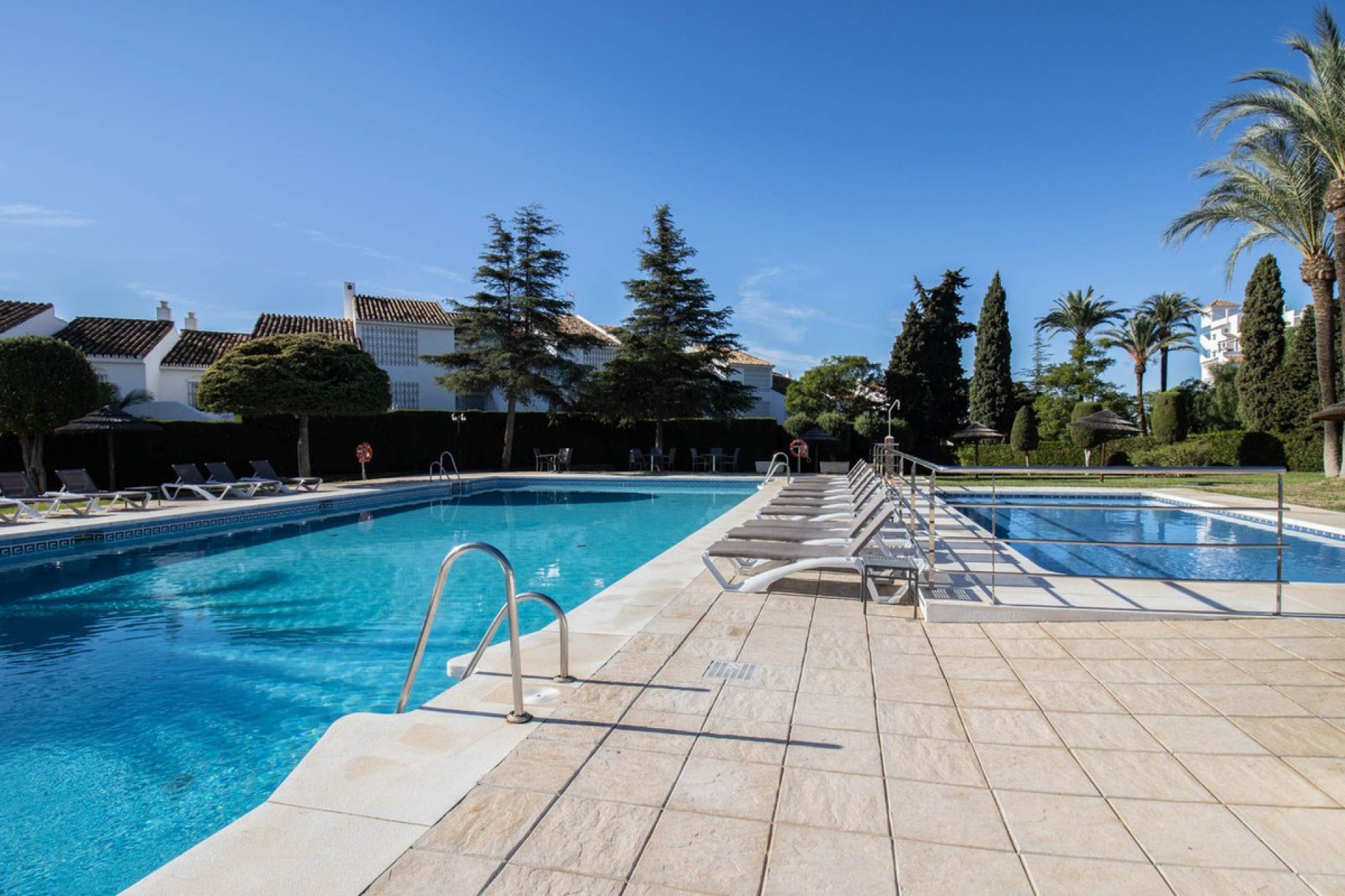 Resale - Apartment - Penthouse - Marbella - Nueva Andalucia