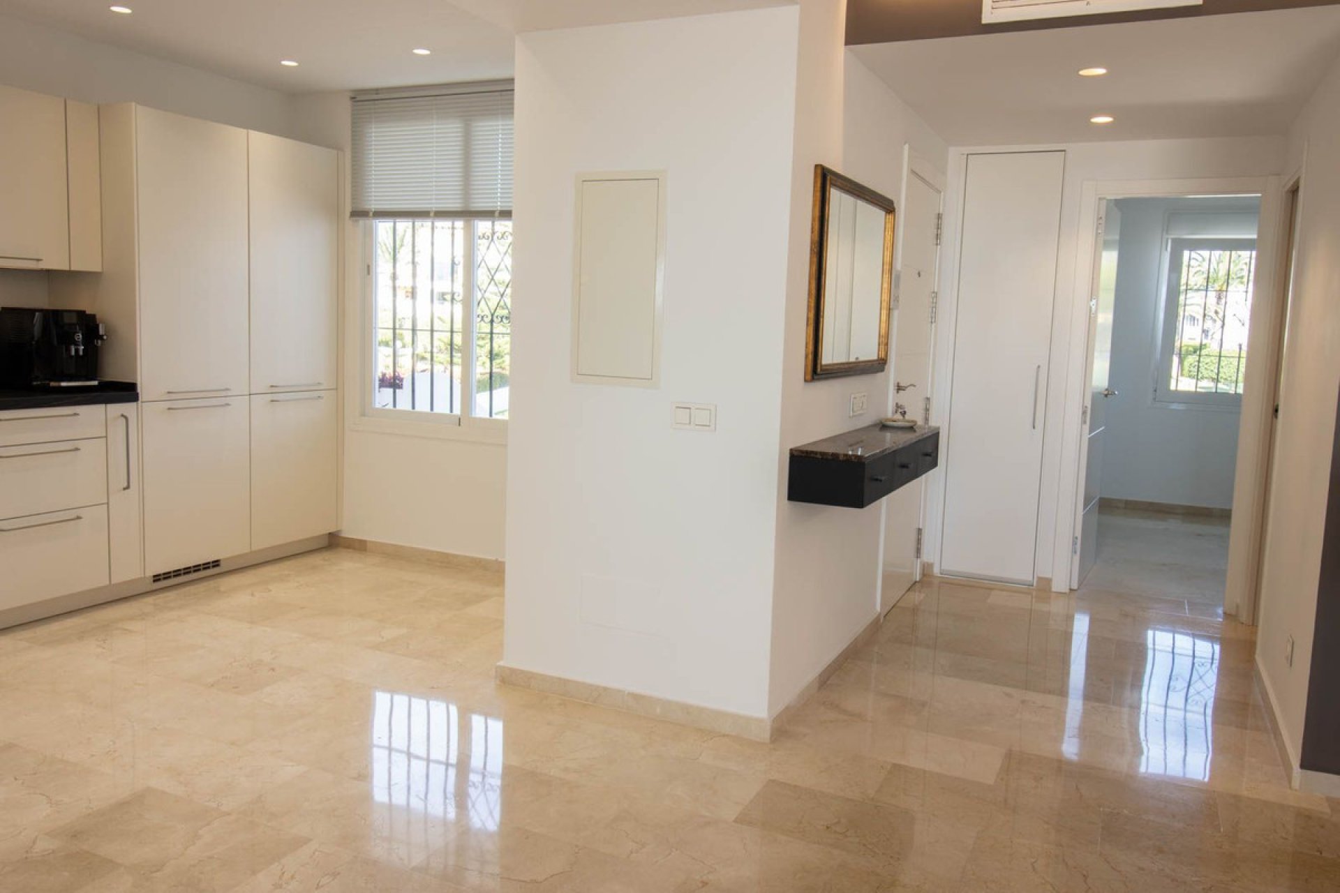 Resale - Apartment - Penthouse - Marbella - Nueva Andalucia