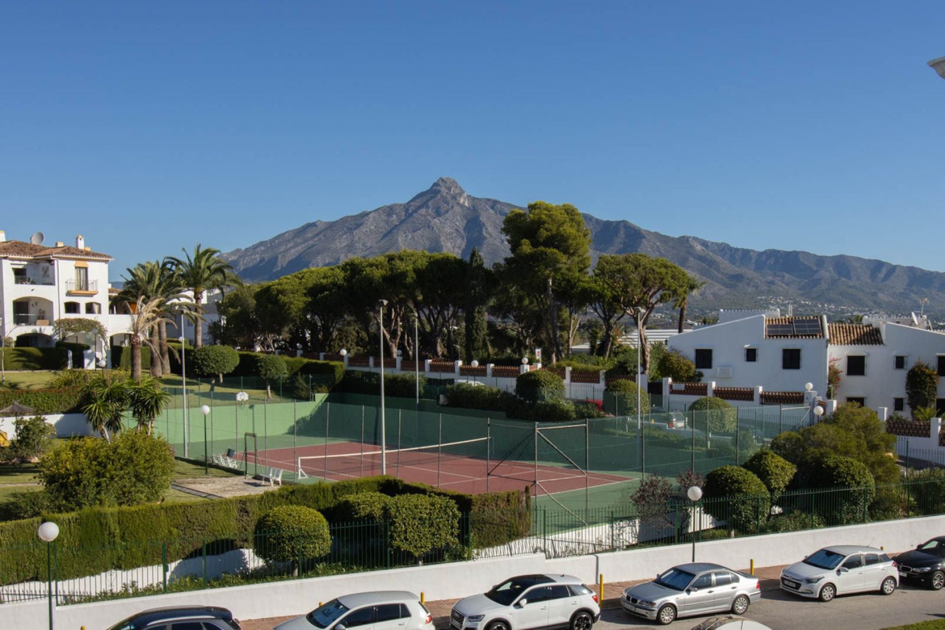 Resale - Apartment - Penthouse - Marbella - Nueva Andalucia