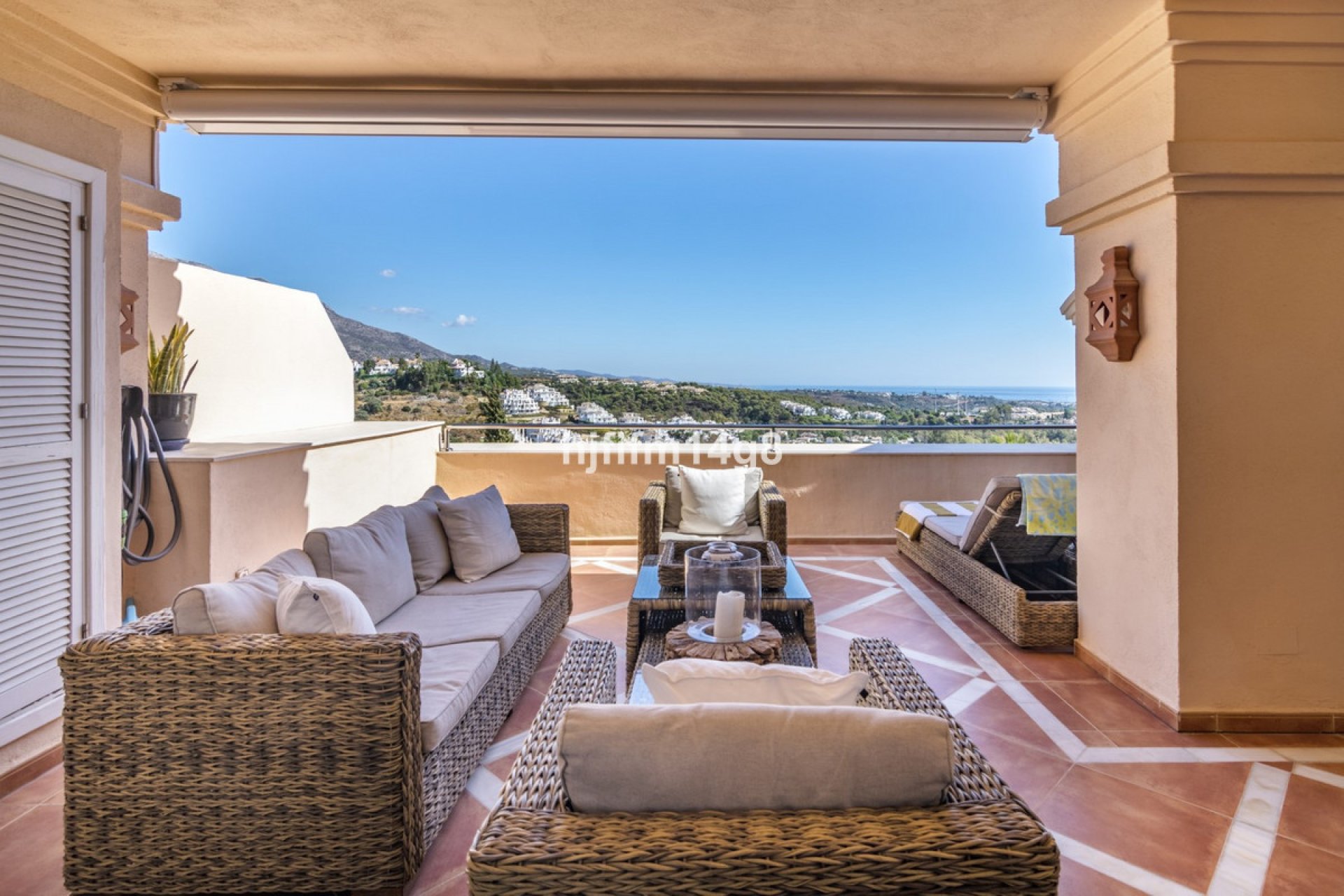 Resale - Apartment - Penthouse - Marbella - Nueva Andalucia