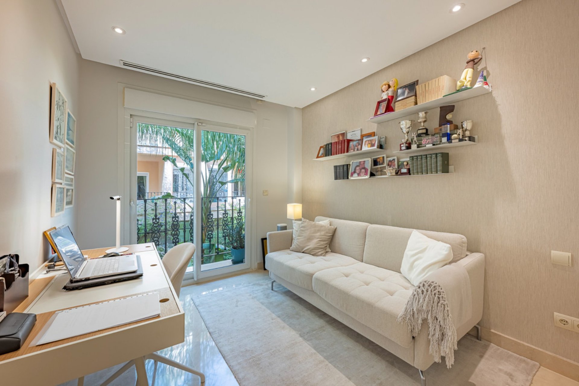 Resale - Apartment - Penthouse - Marbella - Nueva Andalucia