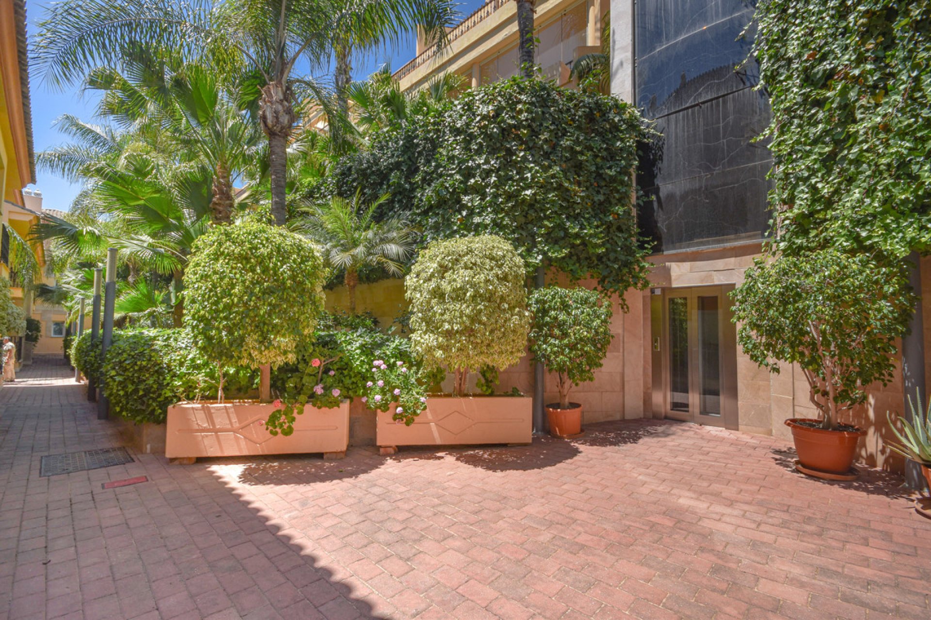 Resale - Apartment - Penthouse - Marbella - Nueva Andalucia