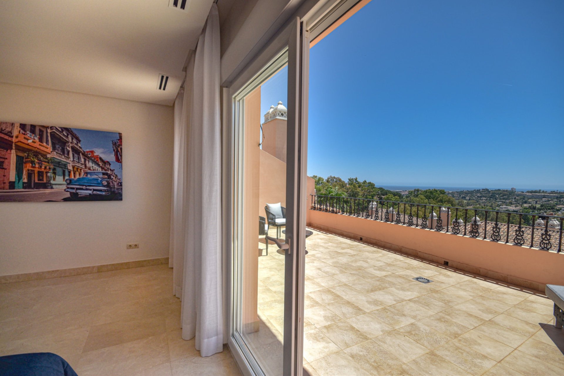 Resale - Apartment - Penthouse - Marbella - Nueva Andalucia