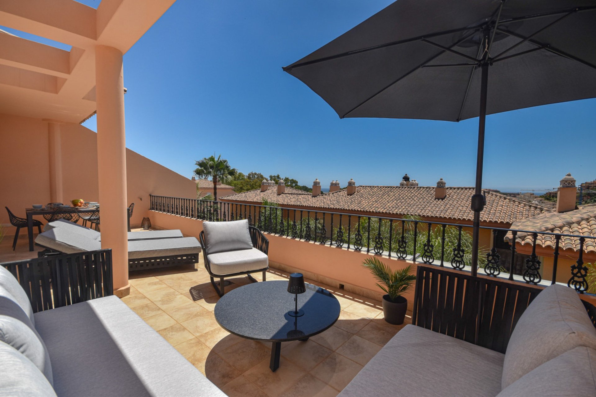 Resale - Apartment - Penthouse - Marbella - Nueva Andalucia