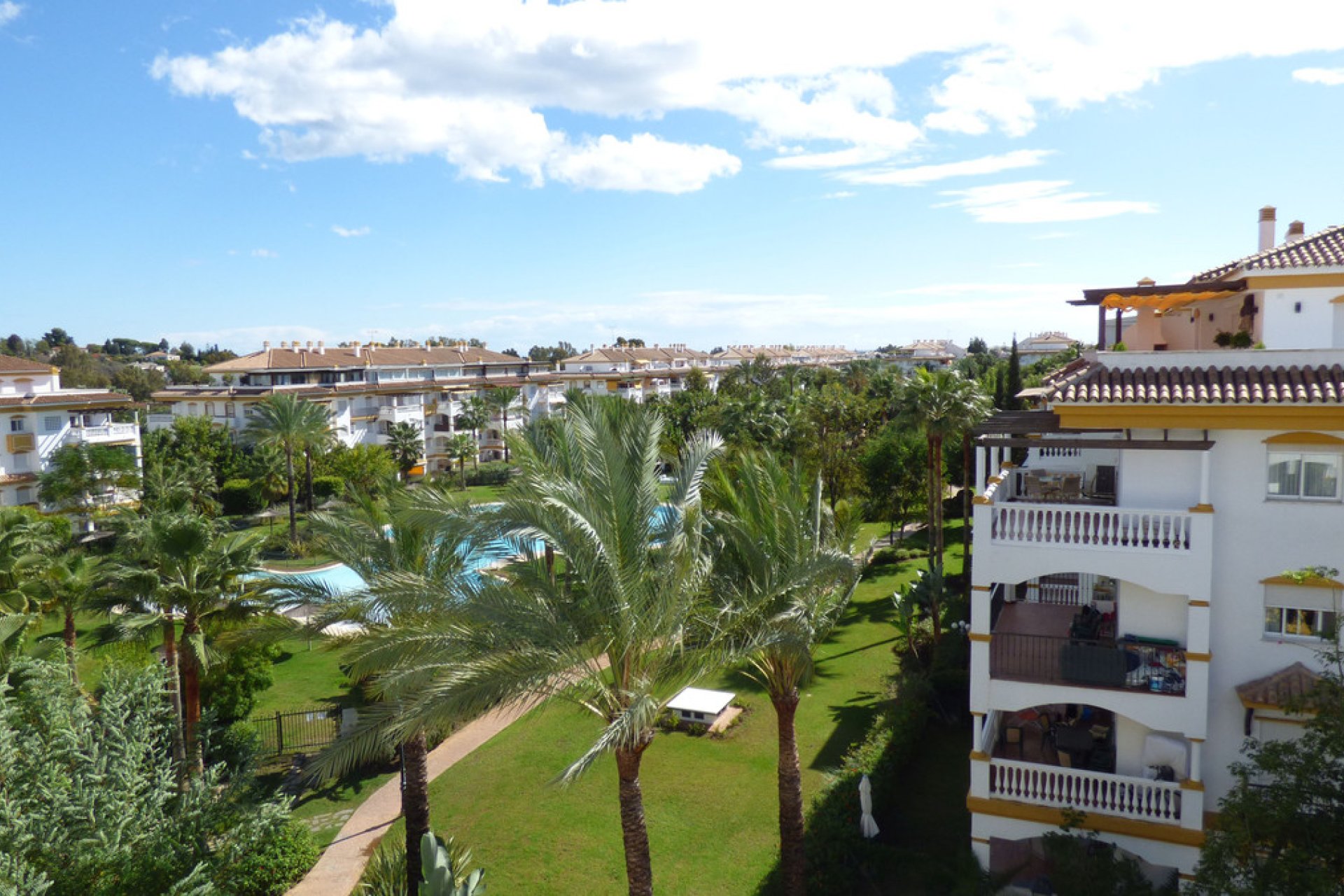 Resale - Apartment - Penthouse - Marbella - Nueva Andalucia