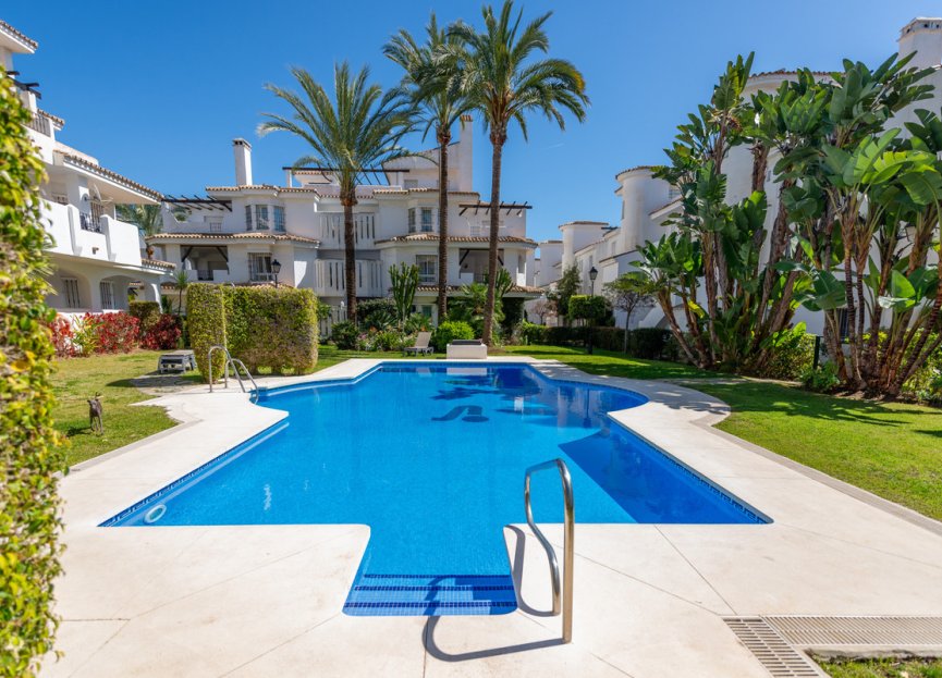 Resale - Apartment - Penthouse - Marbella - Nueva Andalucia