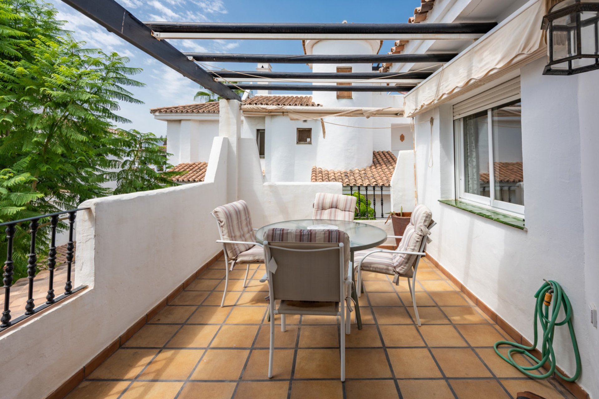 Resale - Apartment - Penthouse - Marbella - Nueva Andalucia